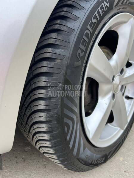 Opel Corsa D SELECTION