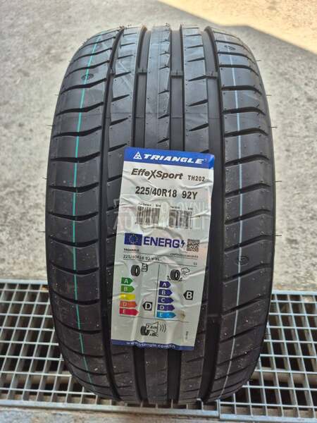 Triangle 225/40 R18 Letnja