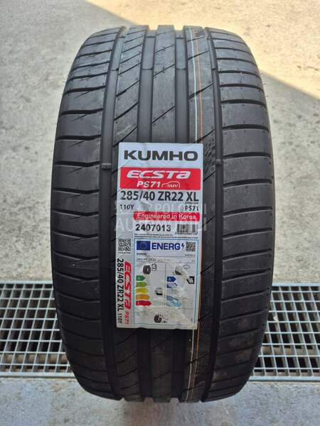 Kumho 285/40 R22 Letnja