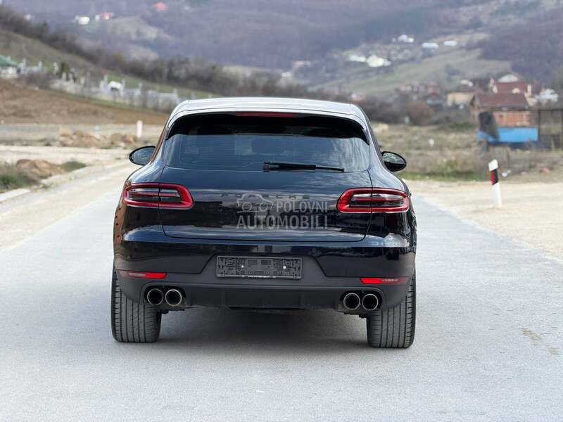 Porsche Macan s