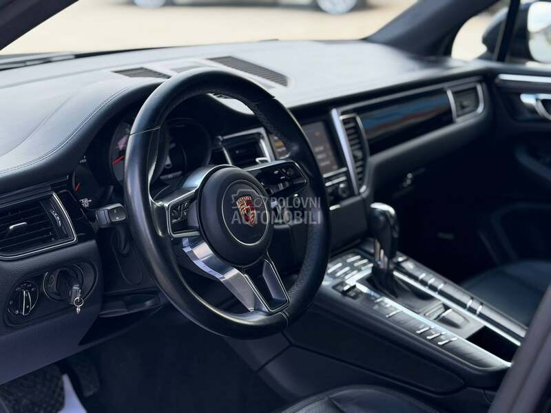 Porsche Macan s