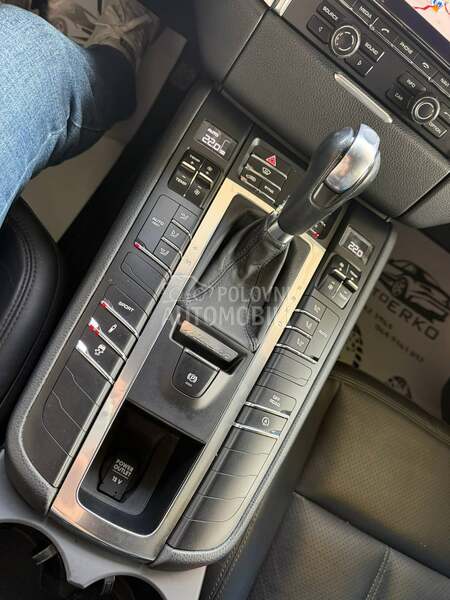 Porsche Macan s