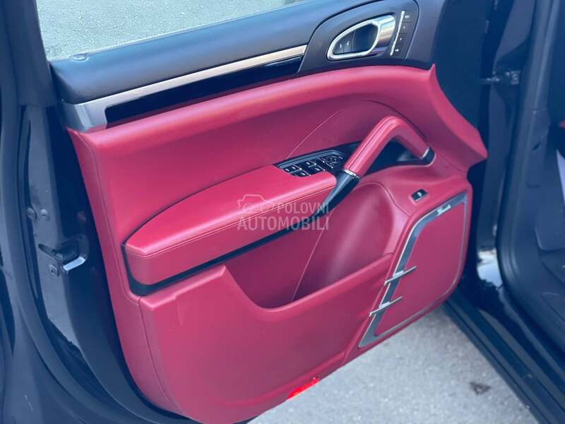 Porsche Cayenne S H Y B