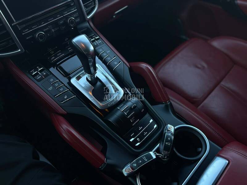 Porsche Cayenne S H Y B
