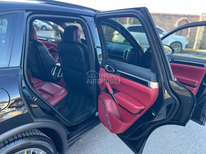 Porsche Cayenne S H Y B