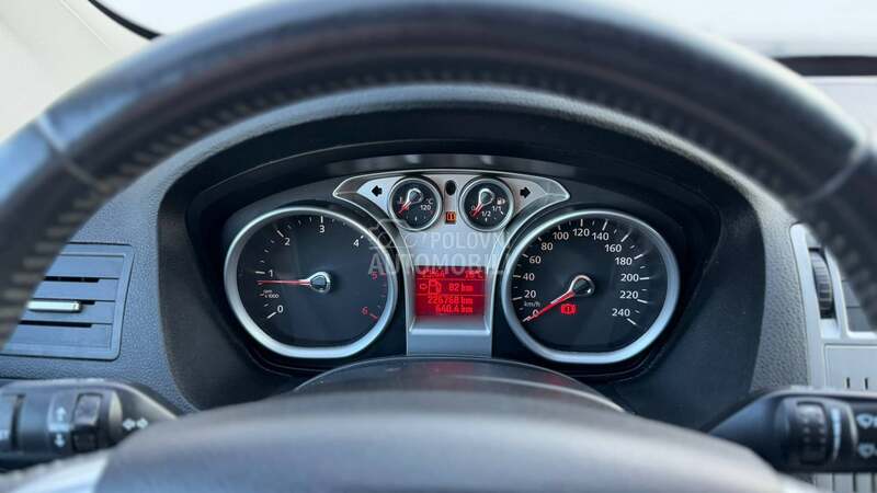 Ford Kuga 2.0 TITANIUM