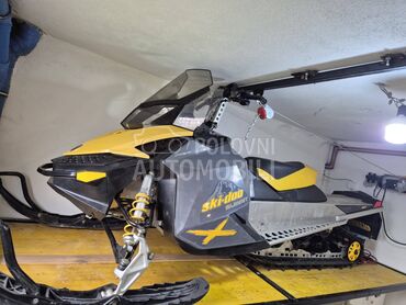 Ski-Doo summit 800