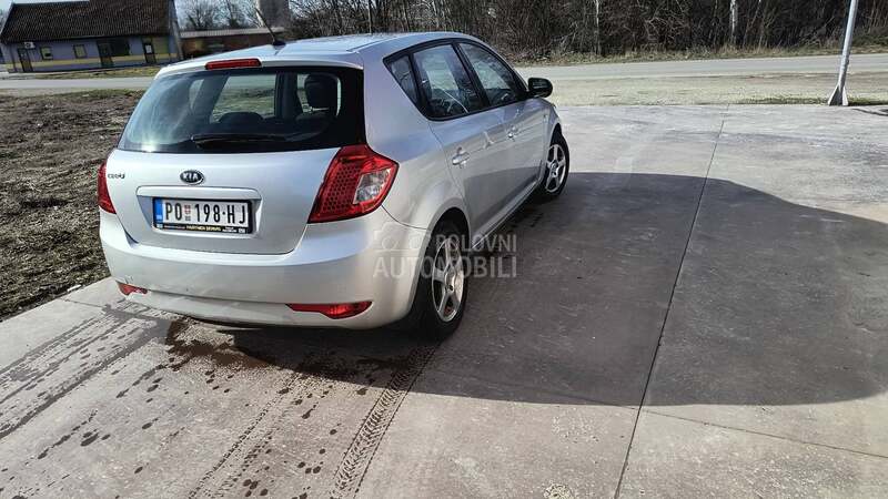 Kia cee`d 