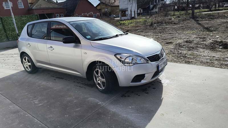 Kia cee`d 