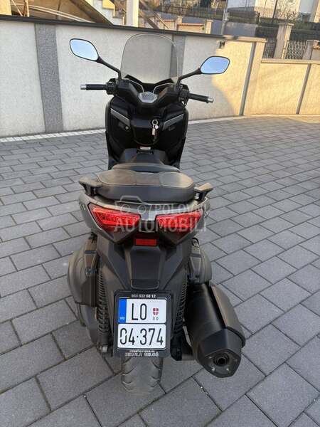 Yamaha X max 400