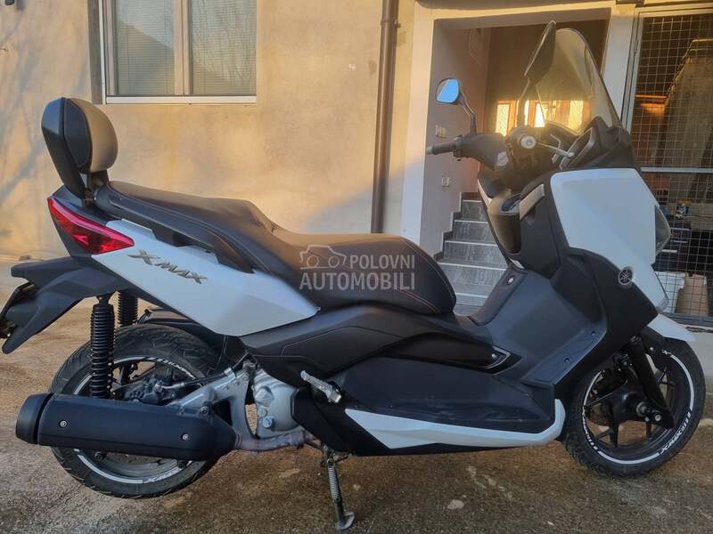 Yamaha Xmax