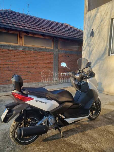 Yamaha Xmax