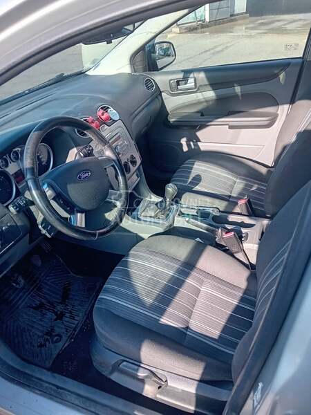Ford Focus 1.8