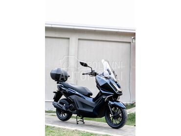 Kymco SkyTown 50