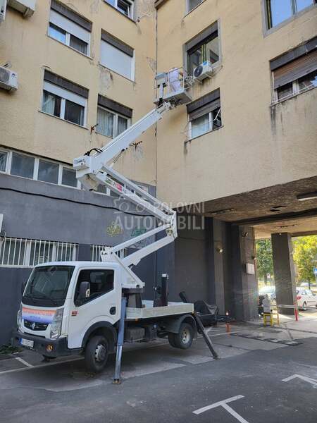 Renault Maxity korpa 21m