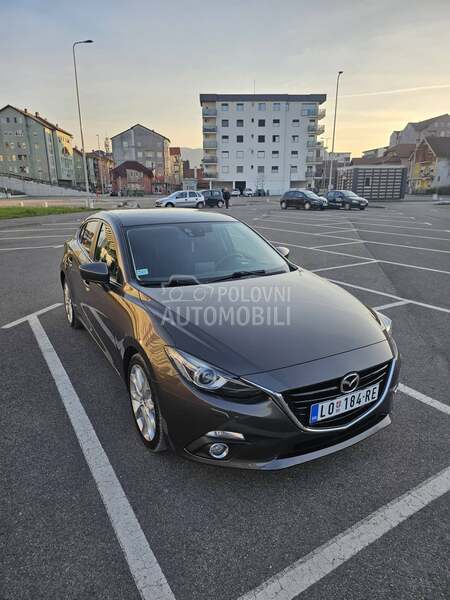 Mazda 3 AT Revolution