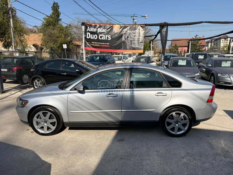 Volvo S40 