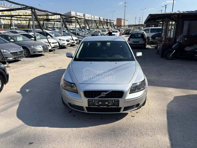 Volvo S40 