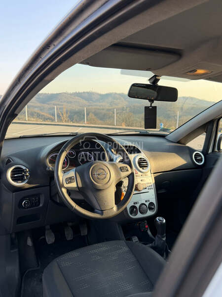 Opel Corsa D 