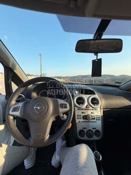 Opel Corsa D 