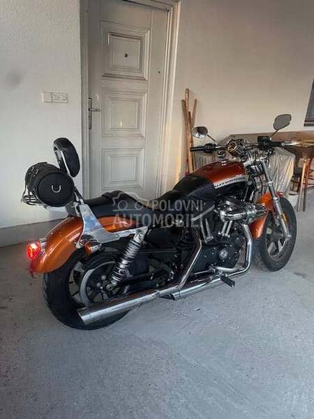 Harley Davidson xl 1200 custom