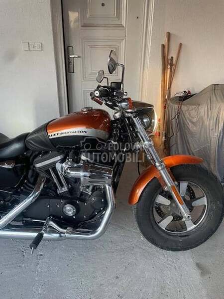 Harley Davidson xl 1200 custom