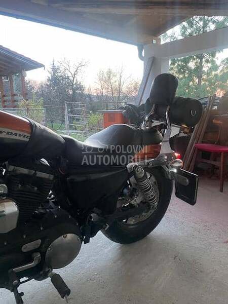 Harley Davidson xl 1200 custom