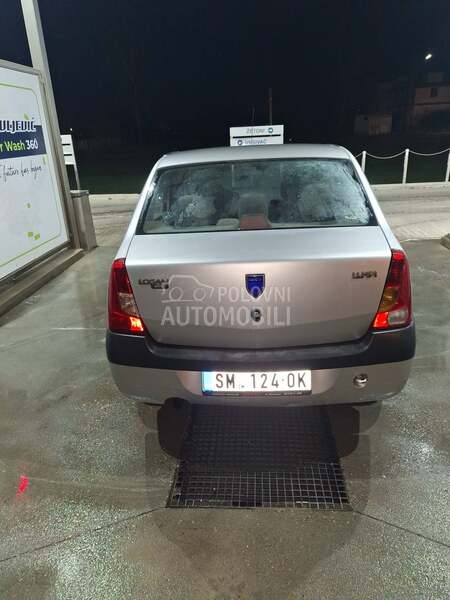 Dacia Logan 