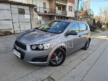 Chevrolet Aveo 1,2 b