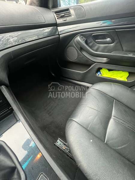BMW 528 m52