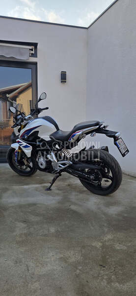 BMW g310r