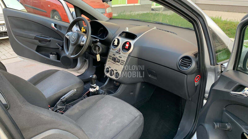 Opel Corsa D 