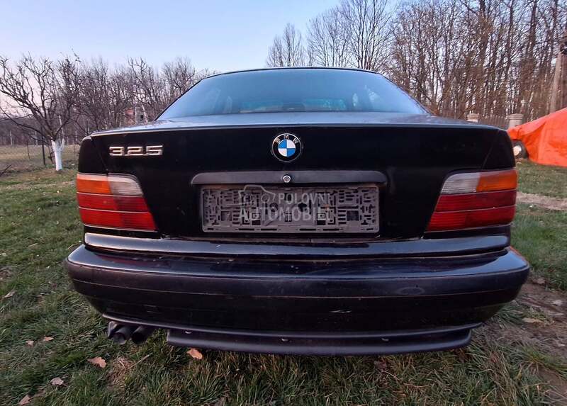BMW 325 E36