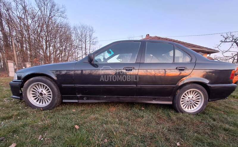 BMW 325 E36