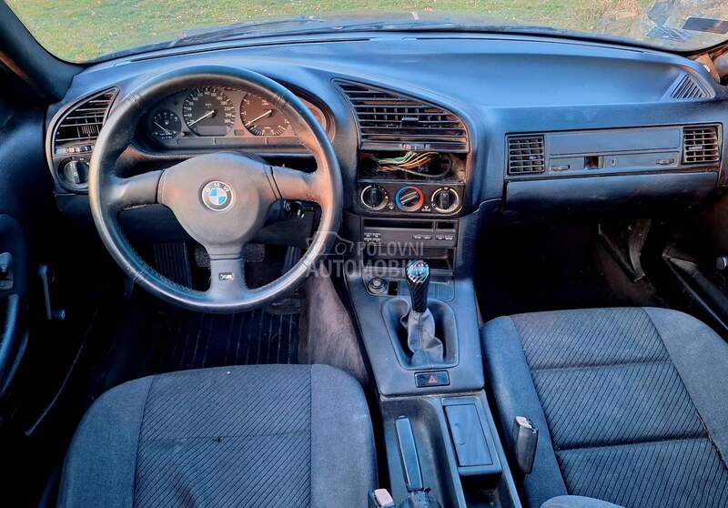 BMW 325 E36