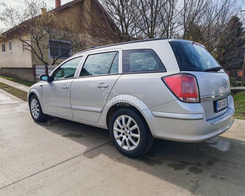 Opel Astra H 