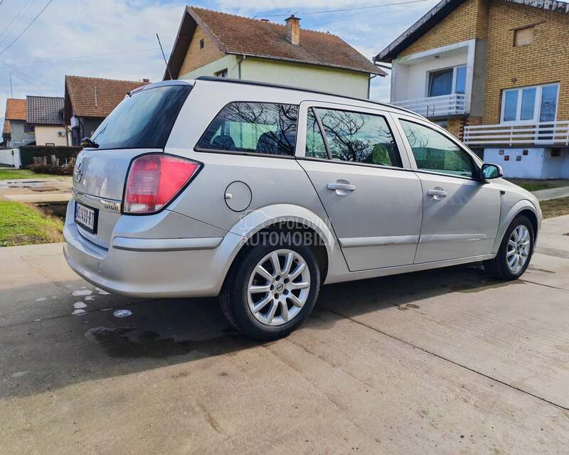Opel Astra H 