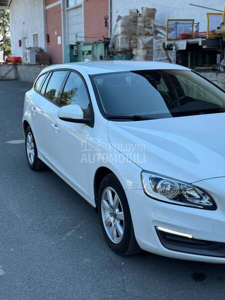 Volvo V60 CH  AUT.