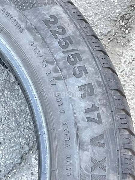 Continental 225/55 R17 Zimska