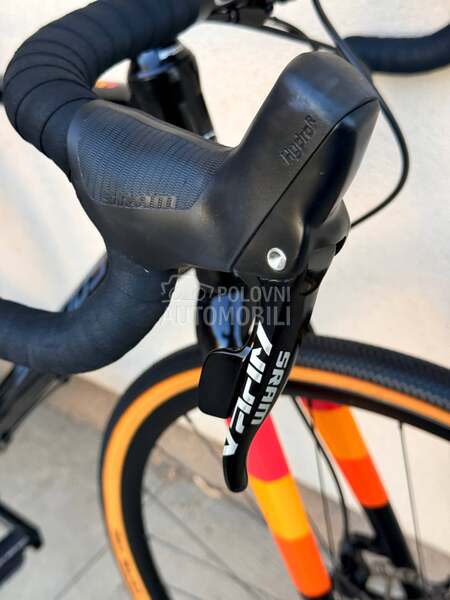 Serious GRAFIX pro 28