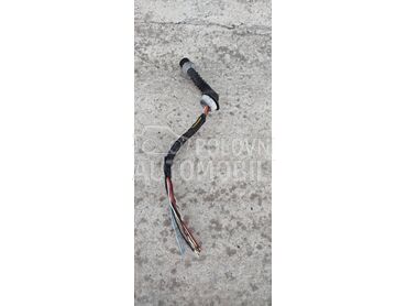 Dzek sa istalacijom z.vrata za Opel Zafira od 1998. do 2005. god.