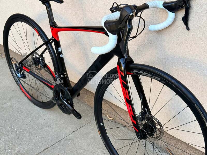 Giant Defy Carbon 28