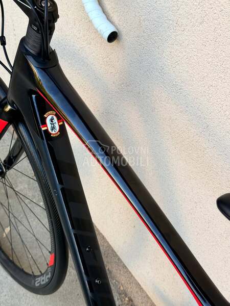 Giant Defy Carbon 28