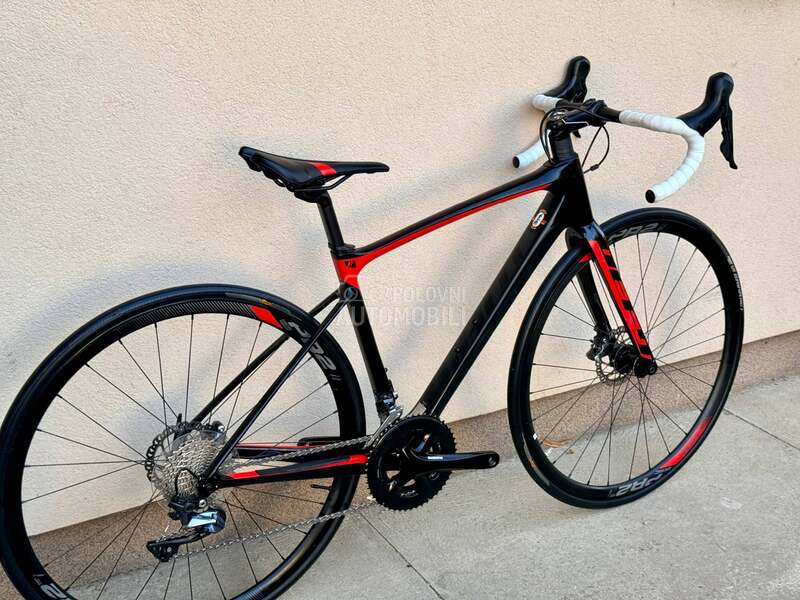 Giant Defy Carbon 28