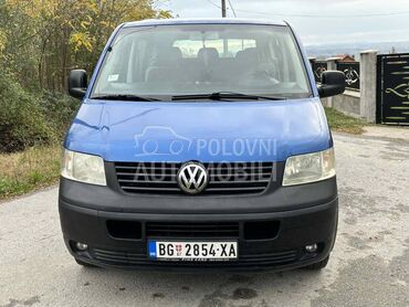 Volkswagen Transporter T5 2.5 TDI 5 sedista