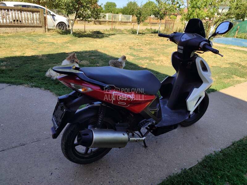 Kymco super 8