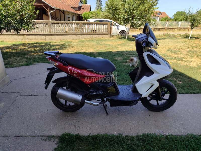 Kymco super 8