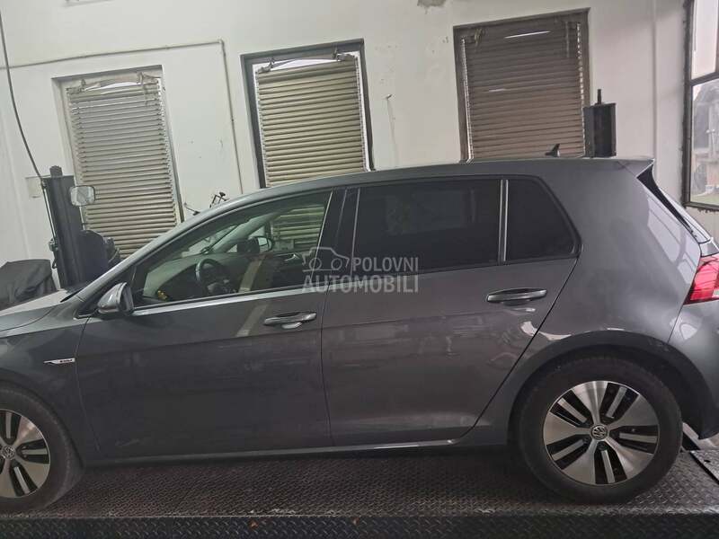 Volkswagen Golf 7 E GOLF
