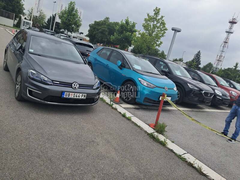 Volkswagen Golf 7 E GOLF