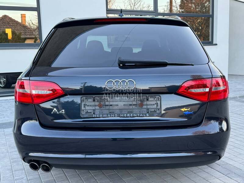 Audi A4 S LINE/LED/KOŽA/NAV